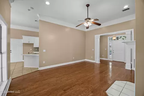 Living - 236 Wakeland Dr, Raymond, MS 39154 photo 3 of 3