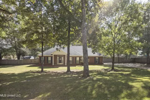 Exterior - 236 Wakeland Dr, Raymond, MS 39154 photo 2 of 7