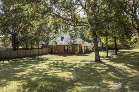 Exterior - 236 Wakeland Dr, Raymond, MS 39154 photo 3 of 7
