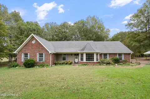 Exterior - 1250 Robertson Rd, Hernando, MS 38632 photo 2 of 7