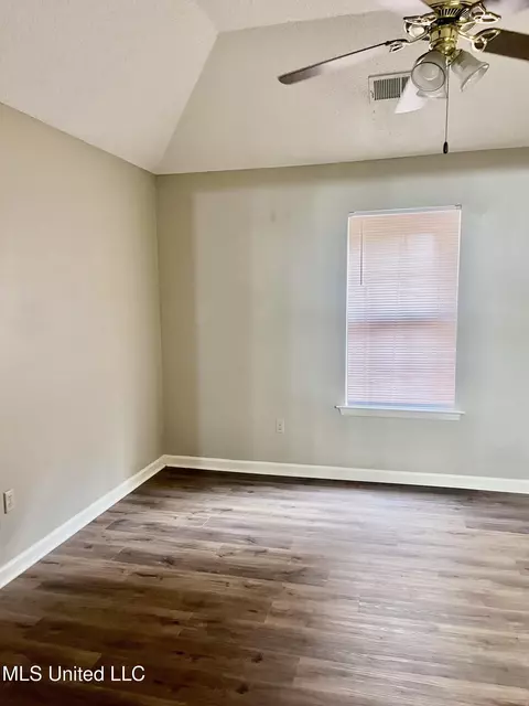 Bedroom - 1990 Mcingvale, Hernando, MS 38632 photo 1 of 1