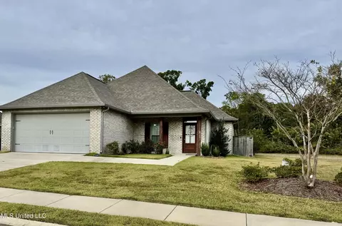 32 Hedges Plantation Pl, Natchez, MS 39120