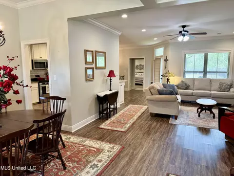 32 Hedges Plantation Pl, Natchez, MS 39120 photo 9