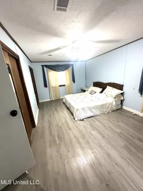 Bedroom - 3575 Smith County Road 110, Magee, MS 39111 photo 1 of 4