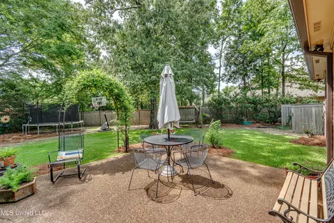 Exterior - 425 Turtle Ln, Brandon, MS 39047 photo 7 of 14