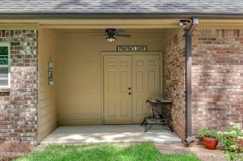 Exterior - 425 Turtle Ln, Brandon, MS 39047 photo 14 of 14