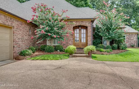 425 Turtle Ln, Brandon, MS 39047