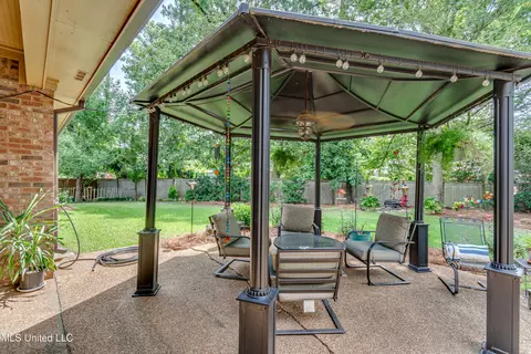 Exterior - 425 Turtle Ln, Brandon, MS 39047 photo 10 of 14