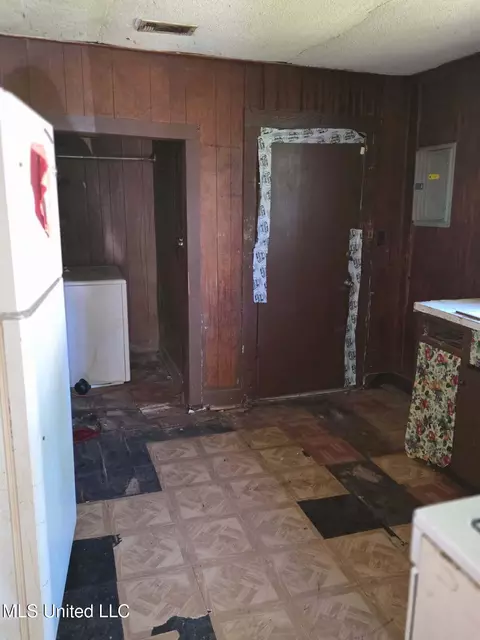 1003 Rondo St, Jackson, MS 39203 photo 3