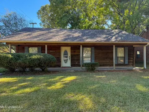 101 Nathan Hale Dr, Starkville, MS 39759