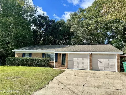 4211 Yeoman Ct, Pascagoula, MS 39581