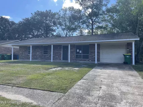 15905 Waycross Dr, Biloxi, MS 39532