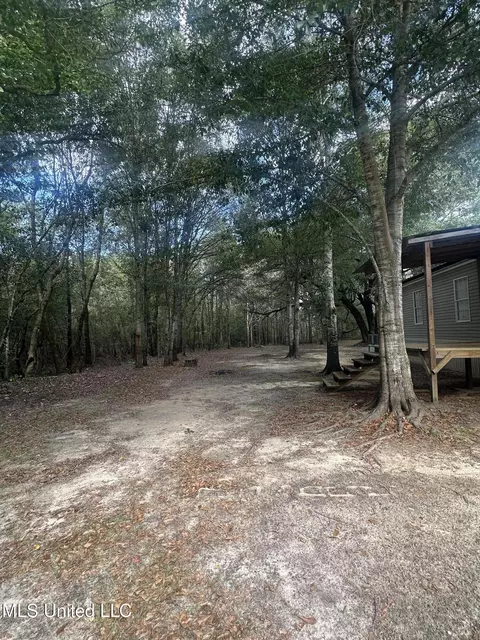 1103 Tannertown Rd, Lucedale, MS 39452 photo 6