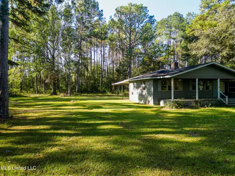 Exterior - 4124 Swilley Rd, Wesson, MS 39191 photo 4 of 7