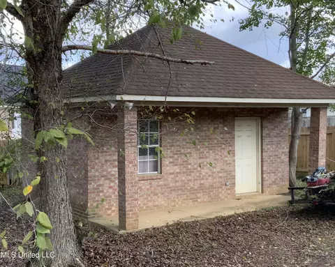 Exterior - 205 Park Ridge Dr, Brandon, MS 39042 photo 4 of 4