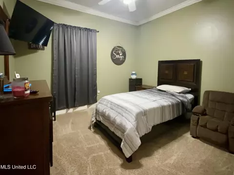 Bedroom - 205 Park Ridge Dr, Brandon, MS 39042 photo 2 of 5