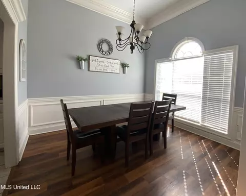 Dining - 205 Park Ridge Dr, Brandon, MS 39042 photo 1 of 3