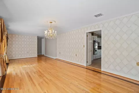 Dining - 1001 Pinehurst Pl, Mccomb, MS 39648 photo 3 of 3