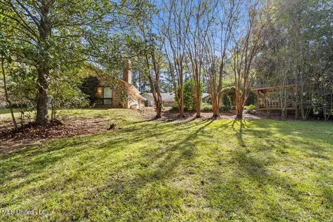 Exterior - 1001 Pinehurst Pl, Mccomb, MS 39648 photo 3 of 4