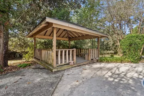 Other - 1001 Pinehurst Pl, Mccomb, MS 39648 photo 8 of 10