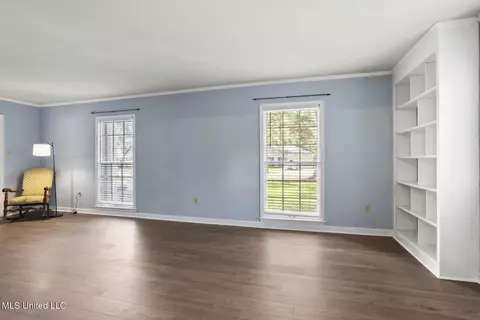 5130 Sunnyvale Dr, Jackson, MS 39211 photo 5