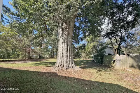 Exterior - 102 Eubanks St, Lucedale, MS 39452 photo 4 of 5