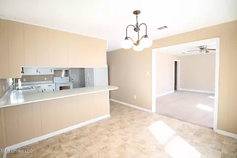 Dining - 102 Eubanks St, Lucedale, MS 39452 photo 2 of 2