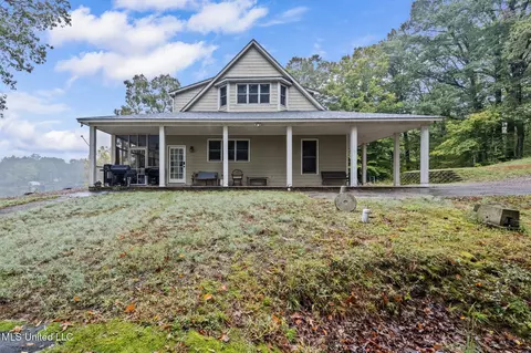 Exterior - 10888 Glen Cairn Cv, Hernando, MS 38632 photo 4 of 4
