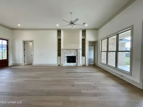 Living - 368 Wellstone Pl, Madison, MS 39110 photo 3 of 6