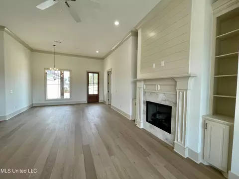 Living - 368 Wellstone Pl, Madison, MS 39110 photo 6 of 6