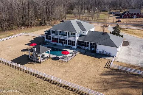 Other - 4161 Misty Oaks Ln, Nesbit, MS 38651 photo 4 of 17