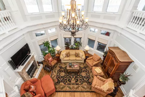 Living - 4161 Misty Oaks Ln, Nesbit, MS 38651 photo 4 of 4