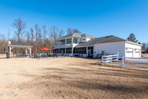 Other - 4161 Misty Oaks Ln, Nesbit, MS 38651 photo 8 of 17