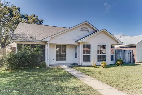 173 Pine Grove Ave, Biloxi, MS 39531
