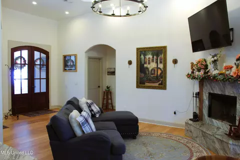 Entry Way - 137 Debert Adams Rd, Lucedale, MS 39452 photo 2 of 2