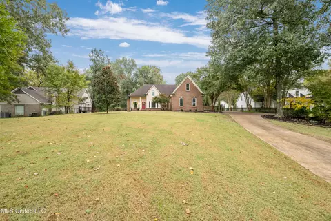 9635 Austin Dr, Olive Branch, MS 38654