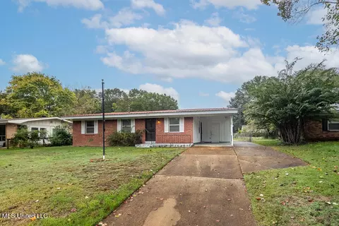 1582 Vicksburg Dr, Southaven, MS 38671