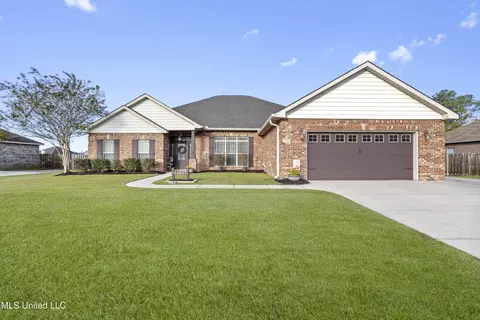 12027 Sargent Cherry Dr, Vancleave, MS 39565