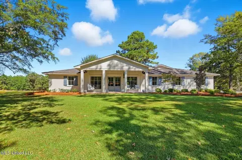 818 N Agency Ln, Ridgeland, MS 39157