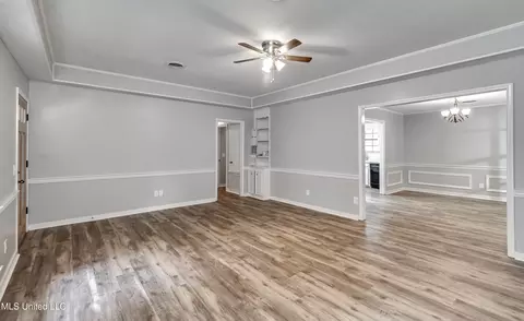 Living - 113 Cedar Ct, Madison, MS 39110 photo 5 of 6