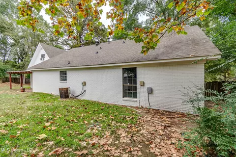 Exterior - 113 Cedar Ct, Madison, MS 39110 photo 7 of 14