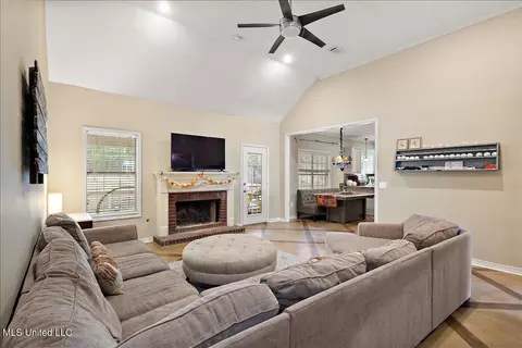 Other - 274 Azalea Ct, Brandon, MS 39047 photo 3 of 8