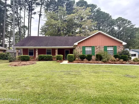 102 Bellegrove Pl, Brandon, MS 39047