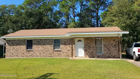 511 Octave St, D'iberville, MS 39540