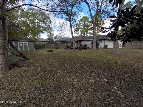 Exterior - 1443 Sheffield Dr, Jackson, MS 39211 photo 4 of 7
