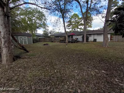 Exterior - 1443 Sheffield Dr, Jackson, MS 39211 photo 3 of 7