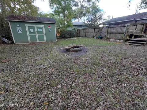 Exterior - 1443 Sheffield Dr, Jackson, MS 39211 photo 1 of 7