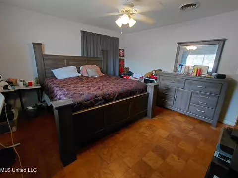 Bedroom - 1443 Sheffield Dr, Jackson, MS 39211 photo 7 of 10