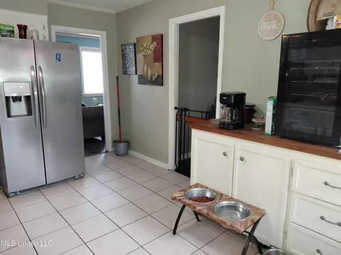 Kitchen - 1443 Sheffield Dr, Jackson, MS 39211 photo 1 of 3