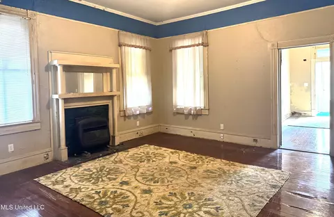 Living - 4219 Bellview Ave, Moss Point, MS 39563 photo 1 of 3